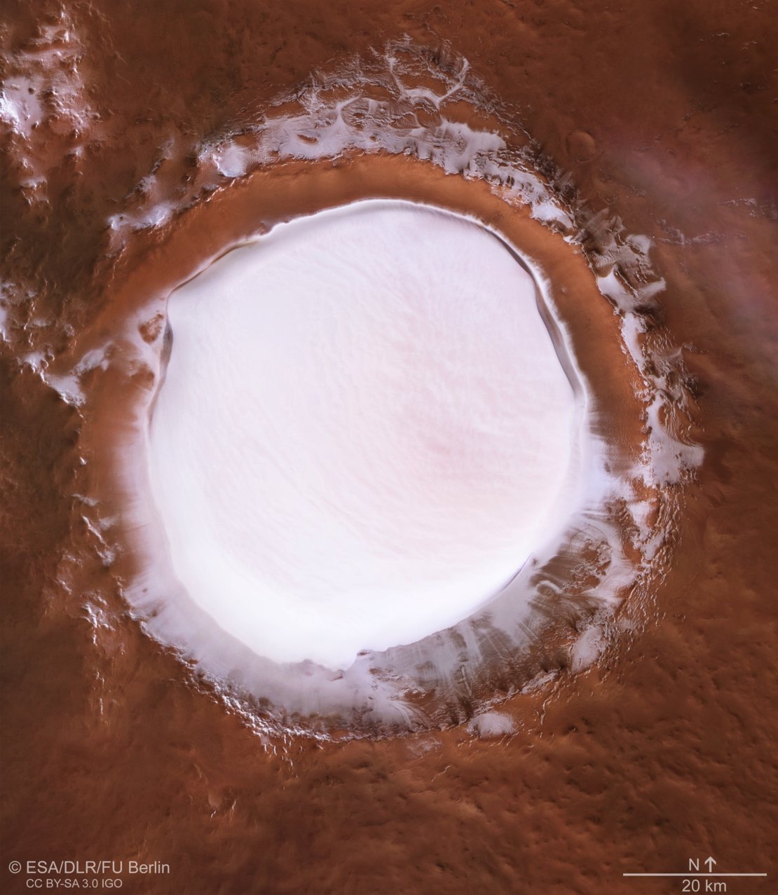 Pianeti e loro satelliti Plan_view_of_Korolev_crater_article_mob